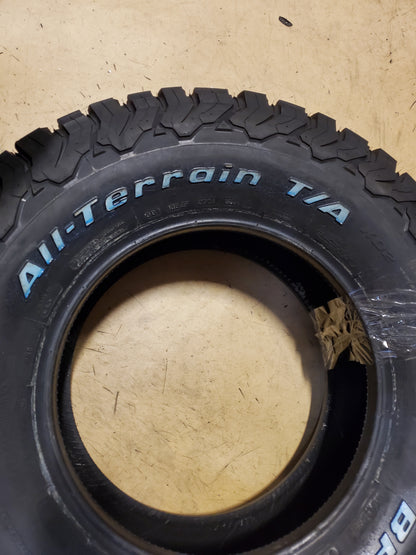 BFGOODRICH ALL-TERRAIN T/A KO2 RWL LT 285 70 17 116/113Q 6PLY TIRE 31812