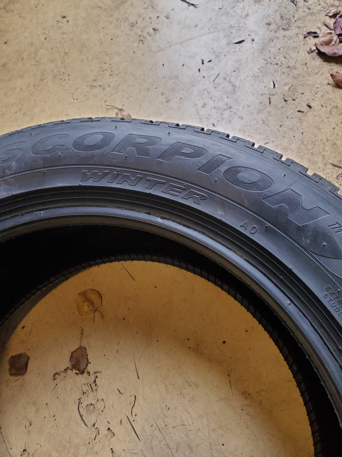 PIRELLI SCORPION WINTER A0 BSW P 285 45 20 112V XL WINTER TIRE 2322400