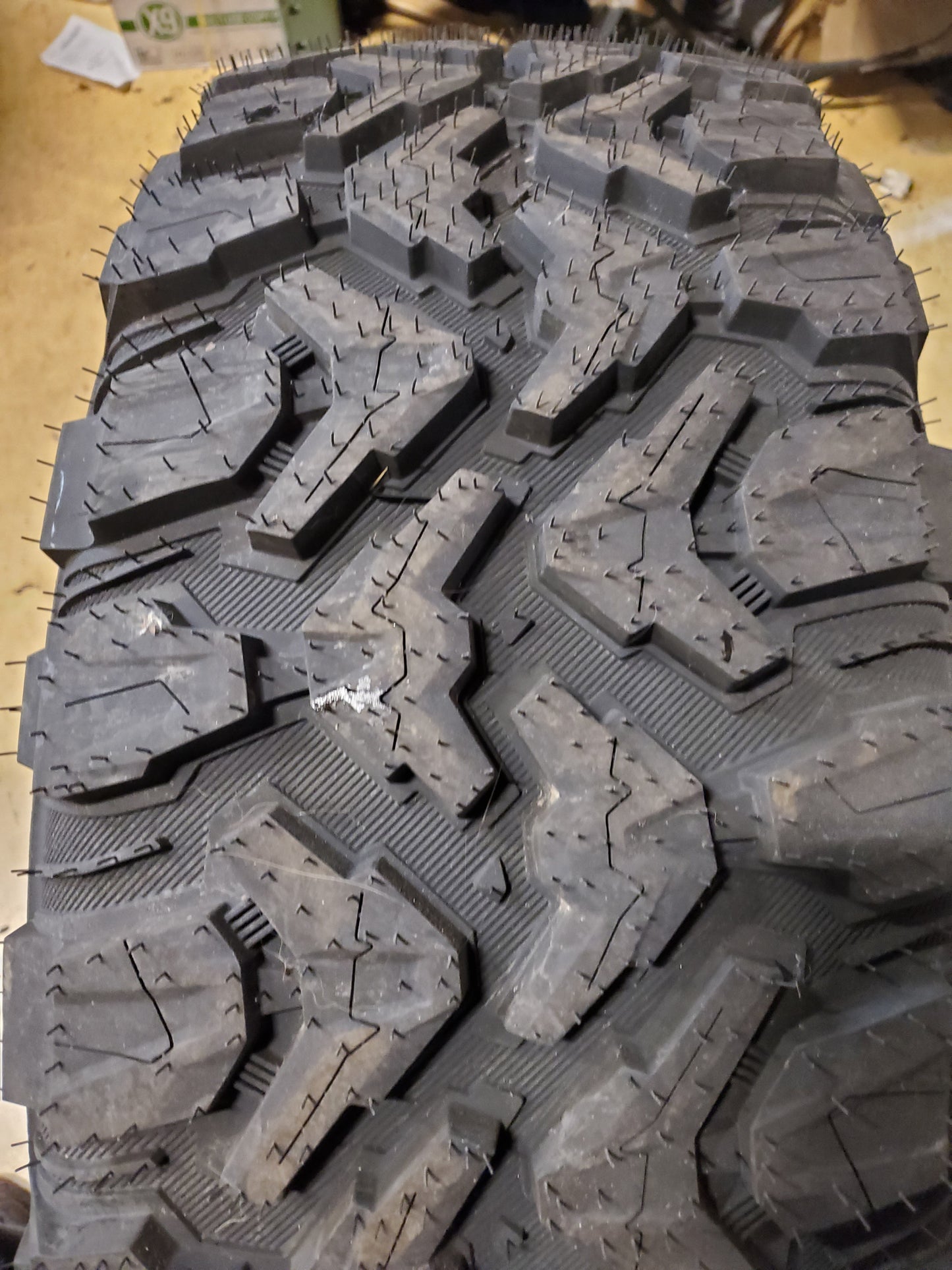 RADAR RENEGADE-X BSW LT 295 70 18 129/126Q 10PLY MUD TERRAIN TIRE RACSTH0087